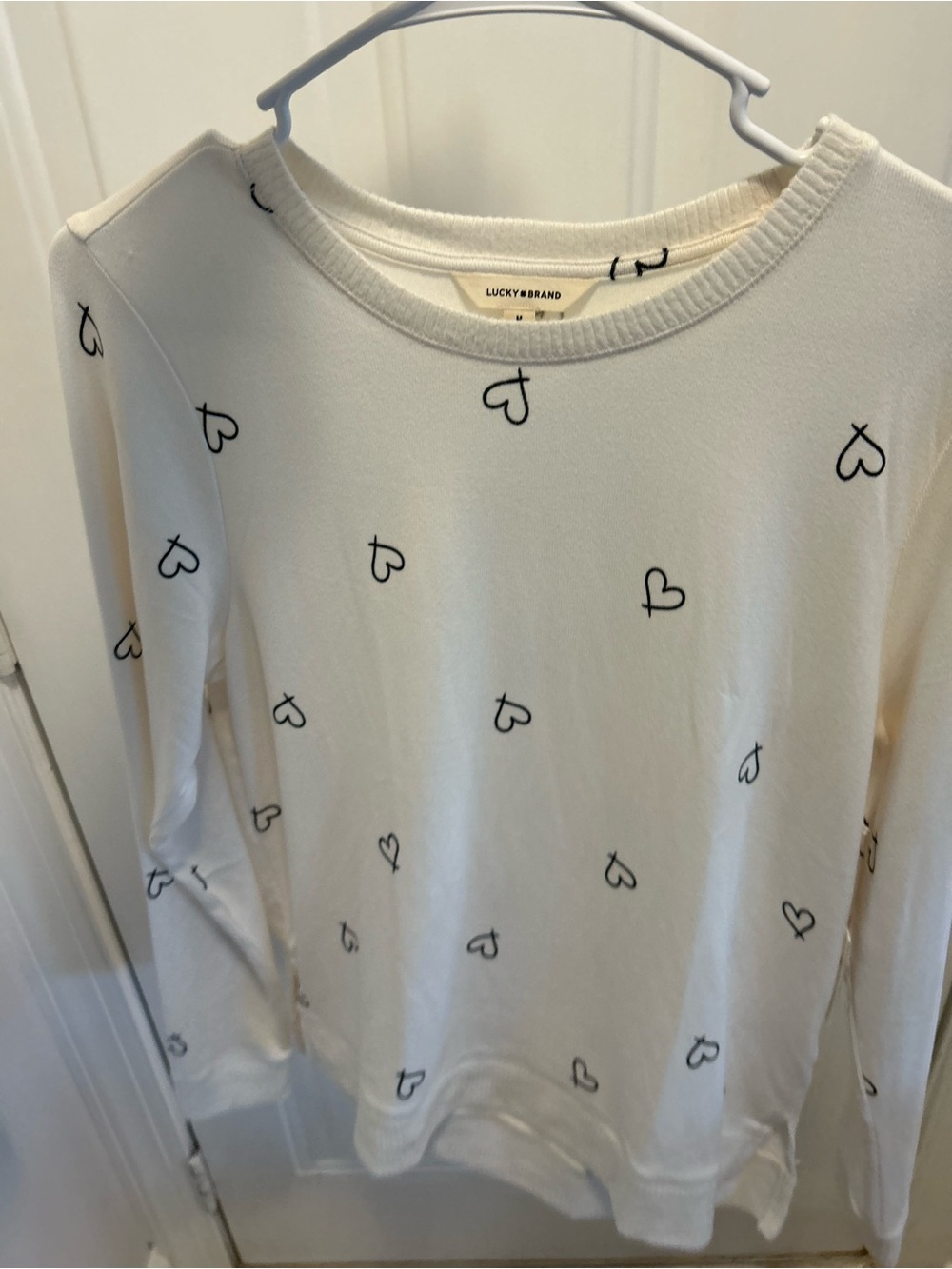 LUCKY BRAND cloud ☁️ soft heart ♥️ top.